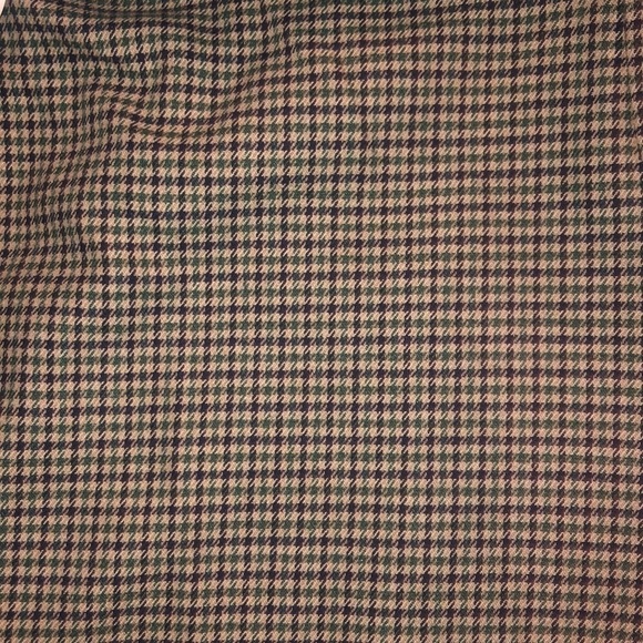 AE Mini Skirt - Picture 3 of 4